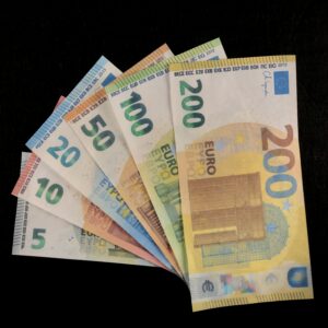 Burning Money (10 bills) - Euros